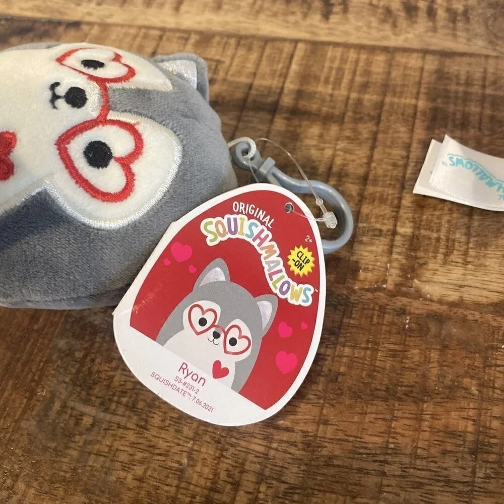 Squishmallow 3.5” Heart Valentine Ryan Husky Clip On Keychain- NWT Narwhal Niema